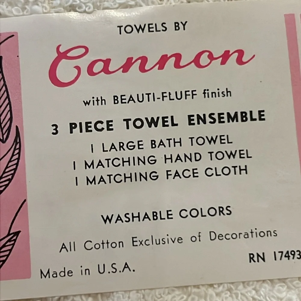 New Vintage Fifth Avenue Originals Cannon bath towel set